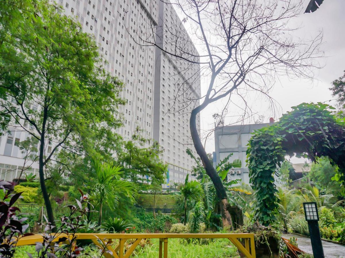 Oyo 90241 Sirooms Apartmen Gunung Putri ボゴール エクステリア 写真