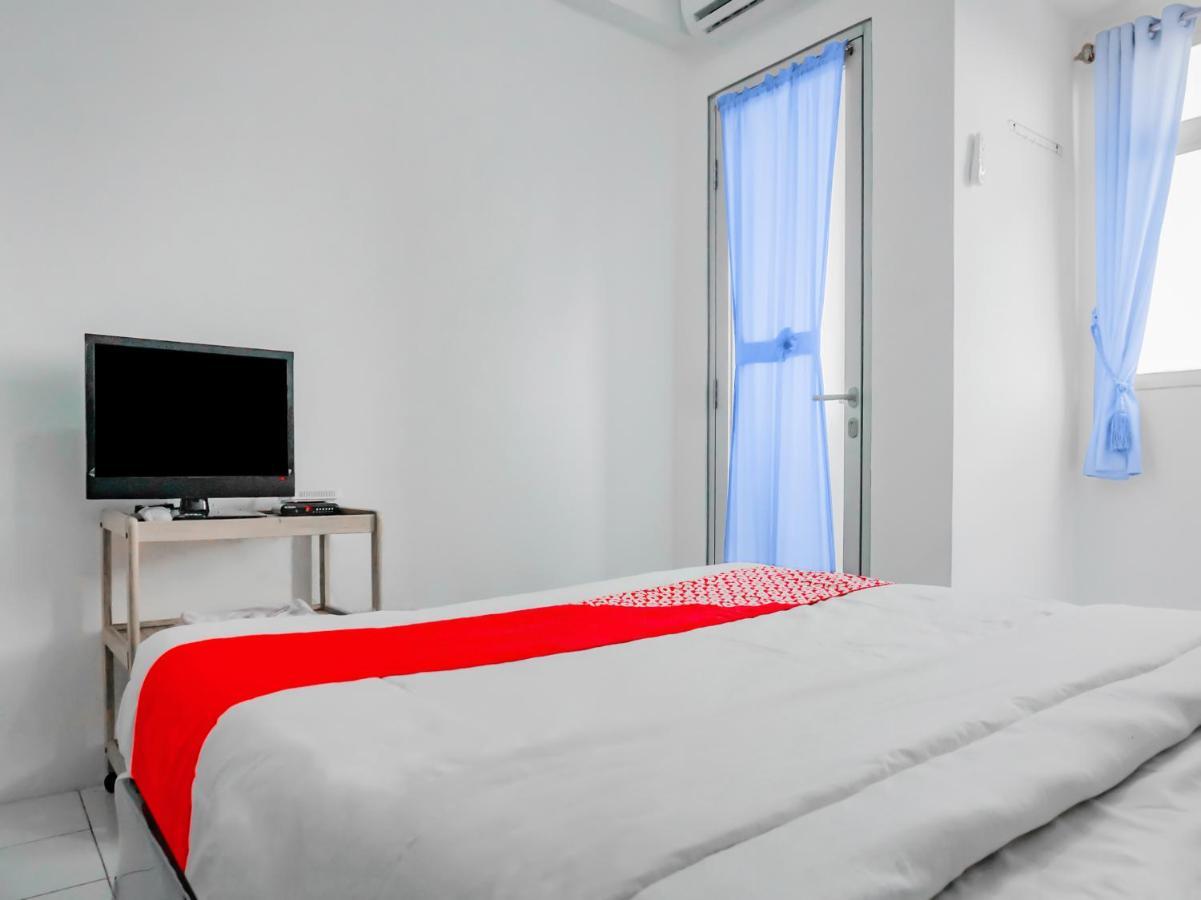 Oyo 90241 Sirooms Apartmen Gunung Putri ボゴール エクステリア 写真