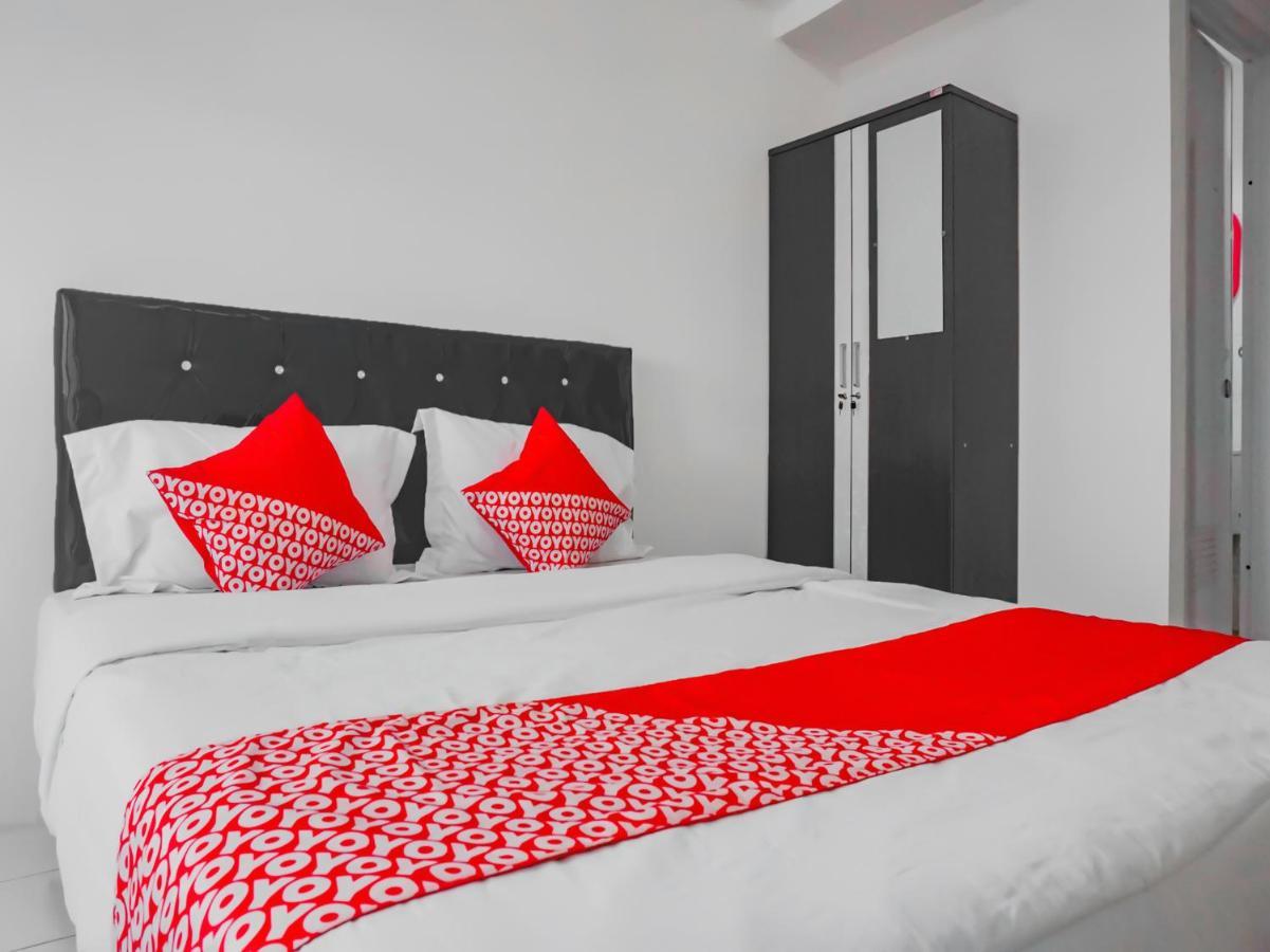 Oyo 90241 Sirooms Apartmen Gunung Putri ボゴール エクステリア 写真