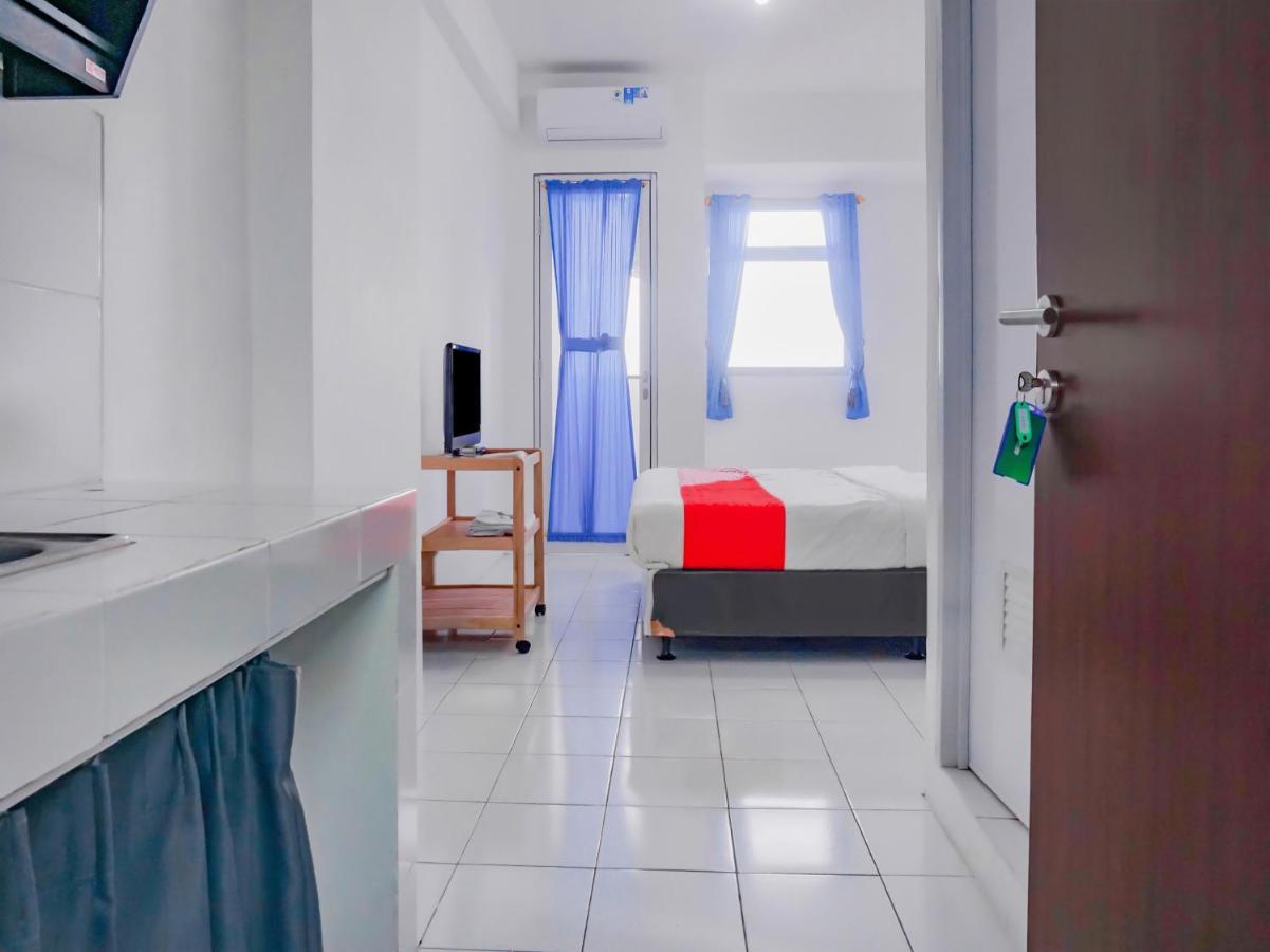 Oyo 90241 Sirooms Apartmen Gunung Putri ボゴール エクステリア 写真